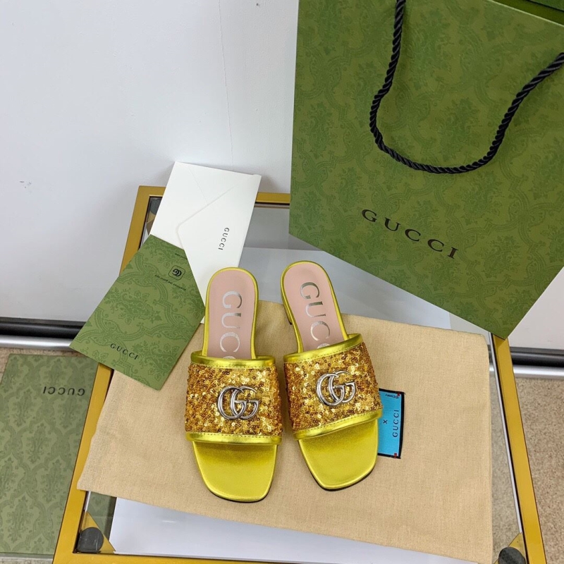 G*u*i slippers